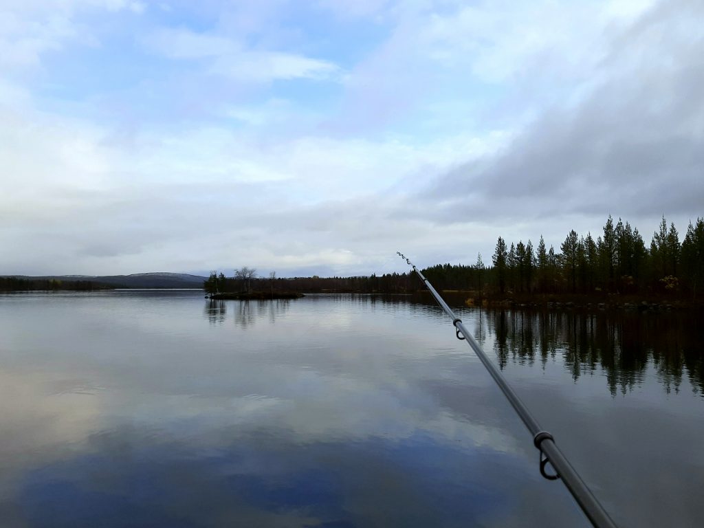 【Folkehøgskole】今日は国境で釣りをしてきました！（ノルウェー＝ロシア国境）