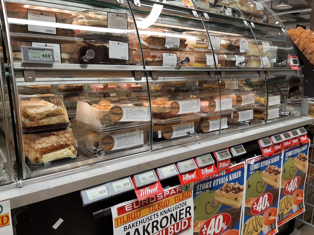 スーパーで売っているケーキ【ノルウェー生活】